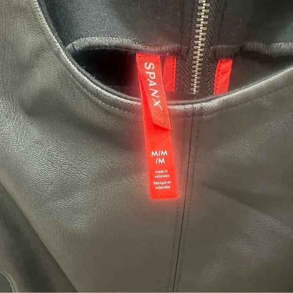 SPANX Faux Leather Sheath Dress – Black – New Without Tags - Picture 4 of 6